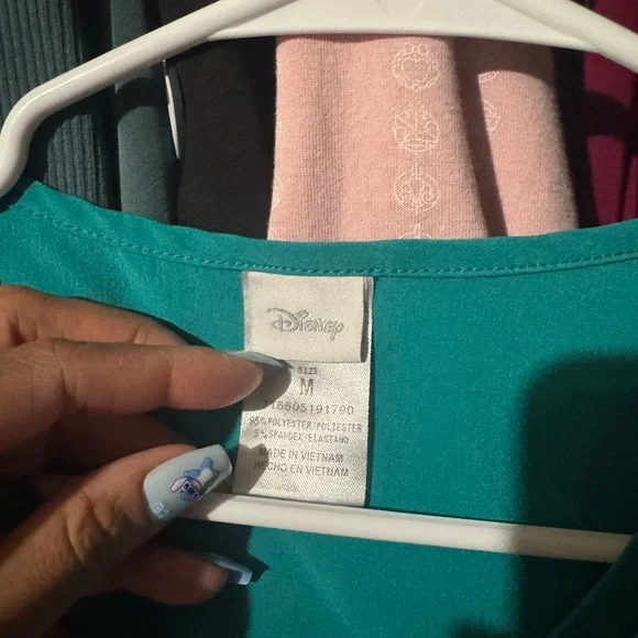 Disney Medium Scrub - Picture 3 of 3